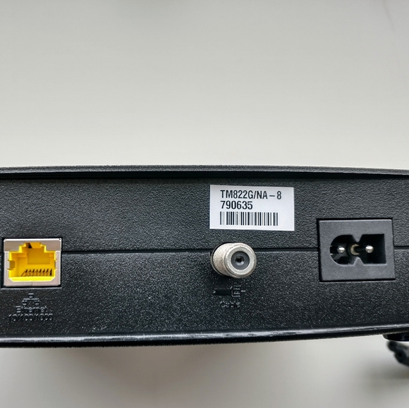 Arris TM822G Cable Modem Plus Voice/Telephone Over Cable Box - Battery Backup - Picture 6 of 9